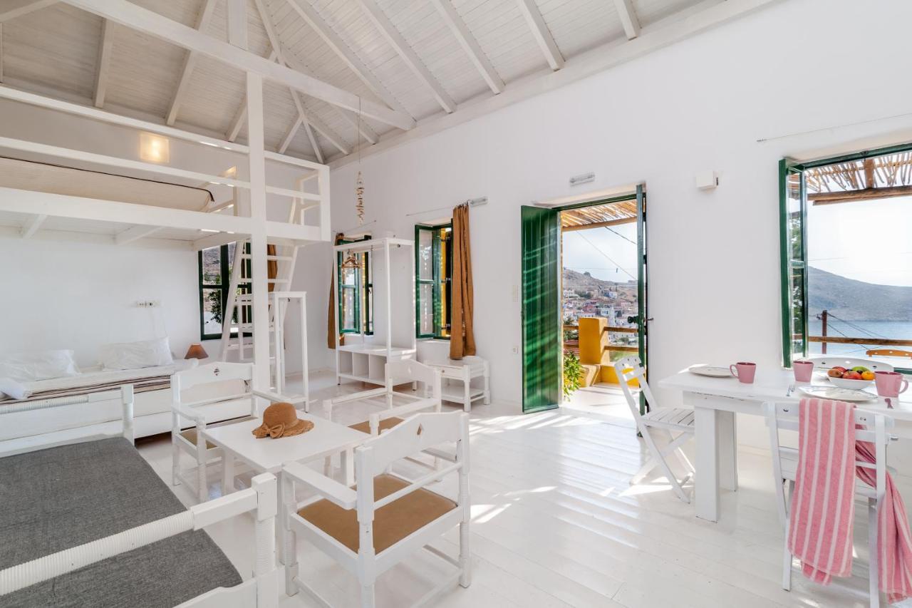 Atlantis Houses Chalki Town Extérieur photo