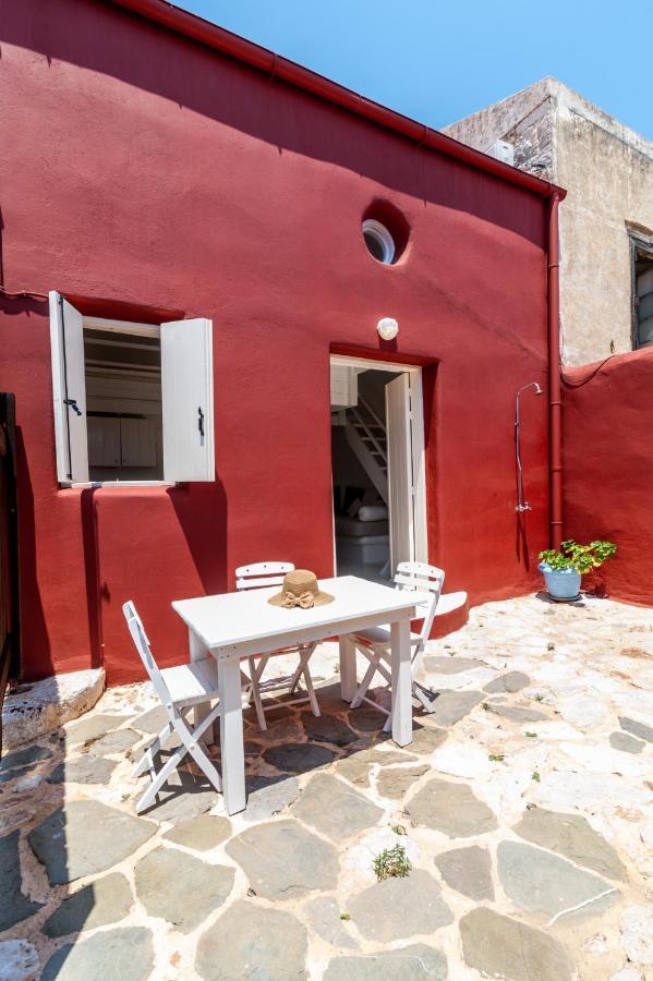 Atlantis Houses Chalki Town Extérieur photo
