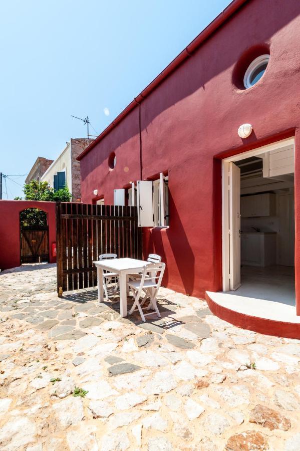 Atlantis Houses Chalki Town Extérieur photo