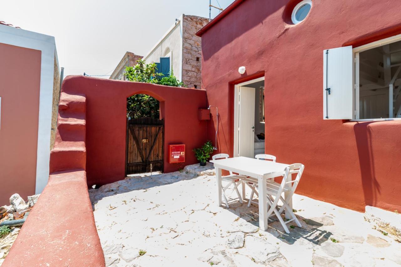 Atlantis Houses Chalki Town Extérieur photo